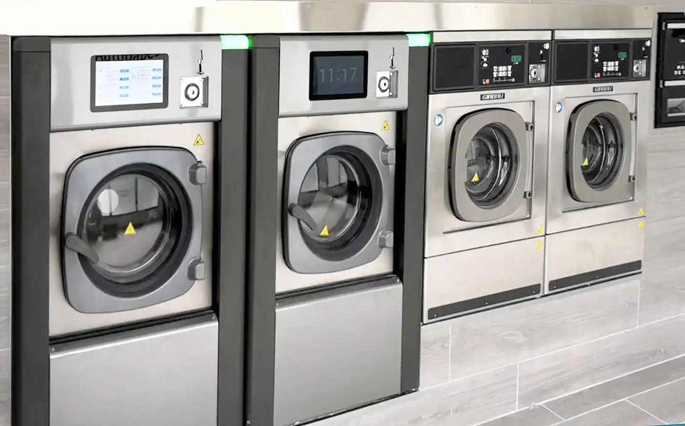 颉保自助洗衣机联接Sapphire Laundry Pay,实现实时监控、支付和客户管理。